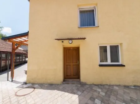 Bavi Kotvrdovice