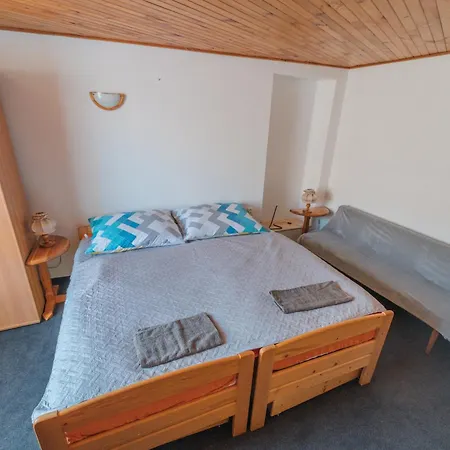 Bavi Apartment Kotvrdovice